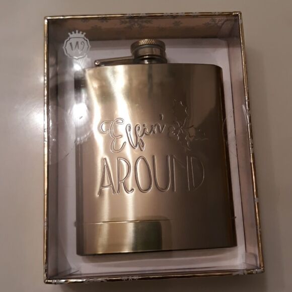 Wild Eye Designs Hip Flask - Picture 1 of 3